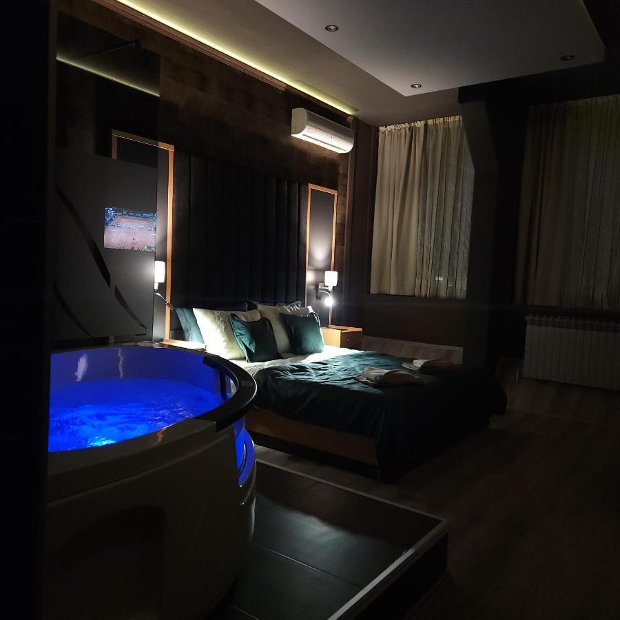 In Club Aparthotel Vrnjacka Banja Bagian luar foto