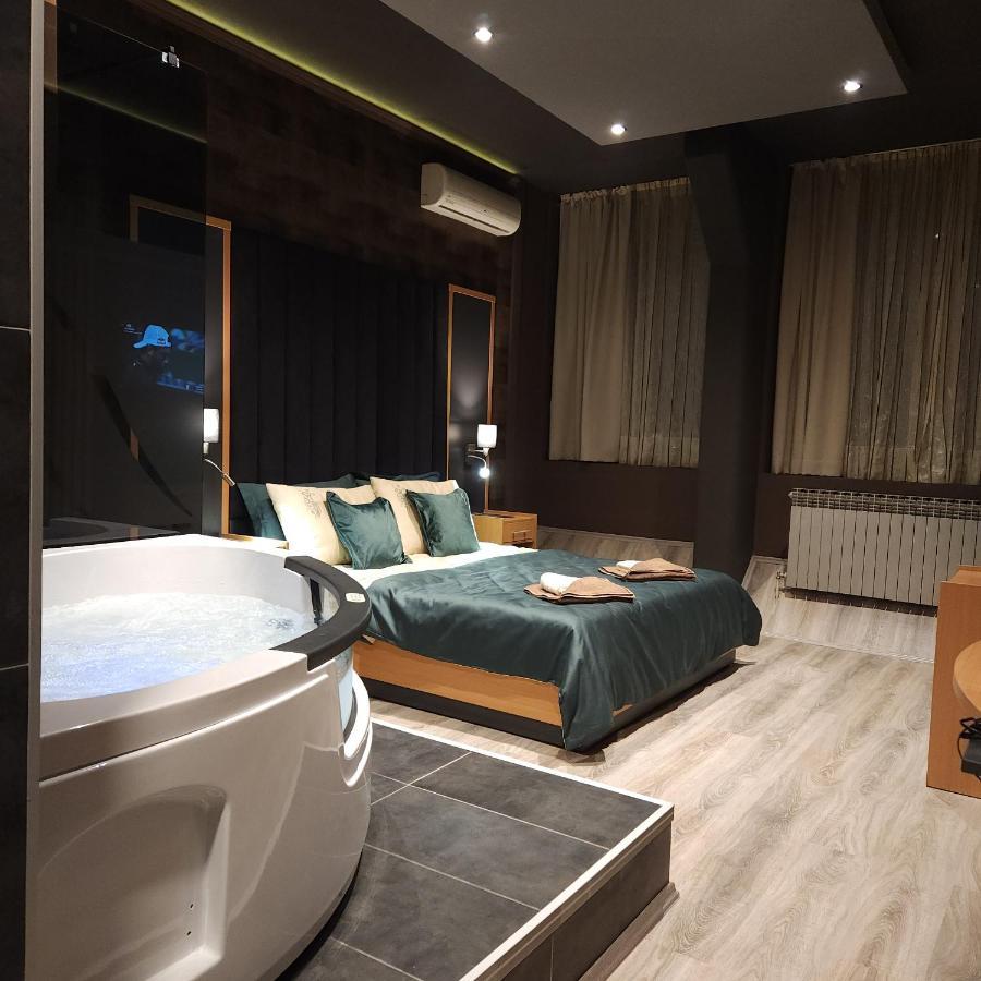 In Club Aparthotel Vrnjacka Banja Bagian luar foto