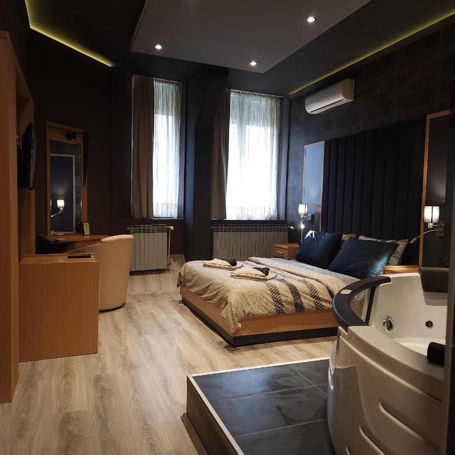 In Club Aparthotel Vrnjacka Banja Bagian luar foto