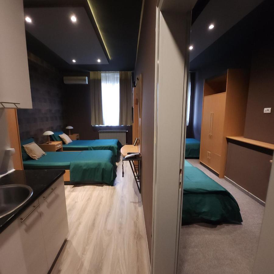 In Club Aparthotel Vrnjacka Banja Bagian luar foto