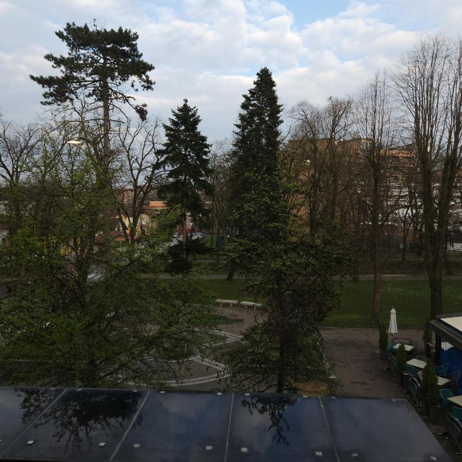 In Club Aparthotel Vrnjacka Banja Bagian luar foto