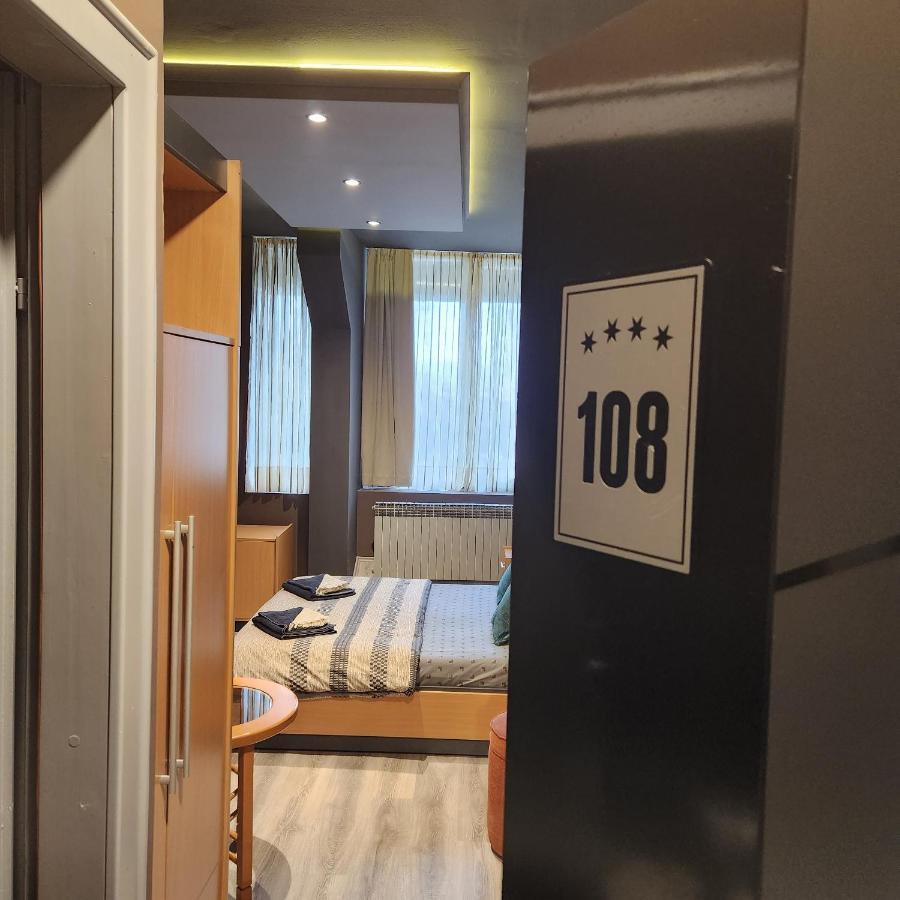 In Club Aparthotel Vrnjacka Banja Bagian luar foto
