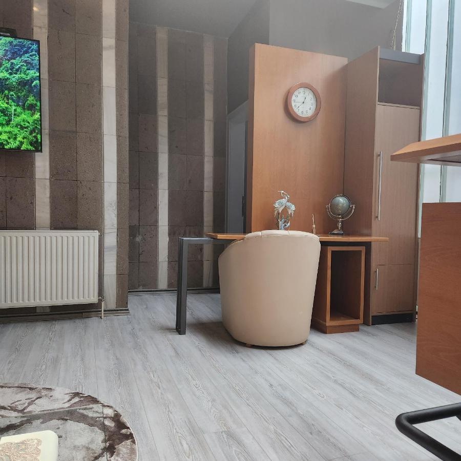 In Club Aparthotel Vrnjacka Banja Bagian luar foto