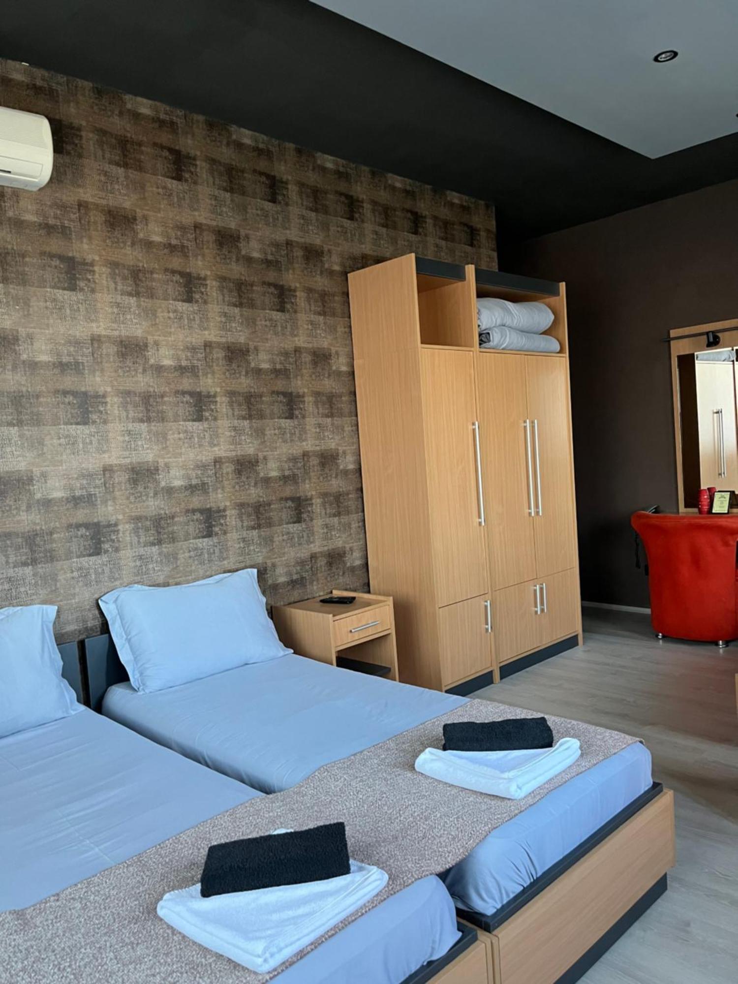 In Club Aparthotel Vrnjacka Banja Bagian luar foto
